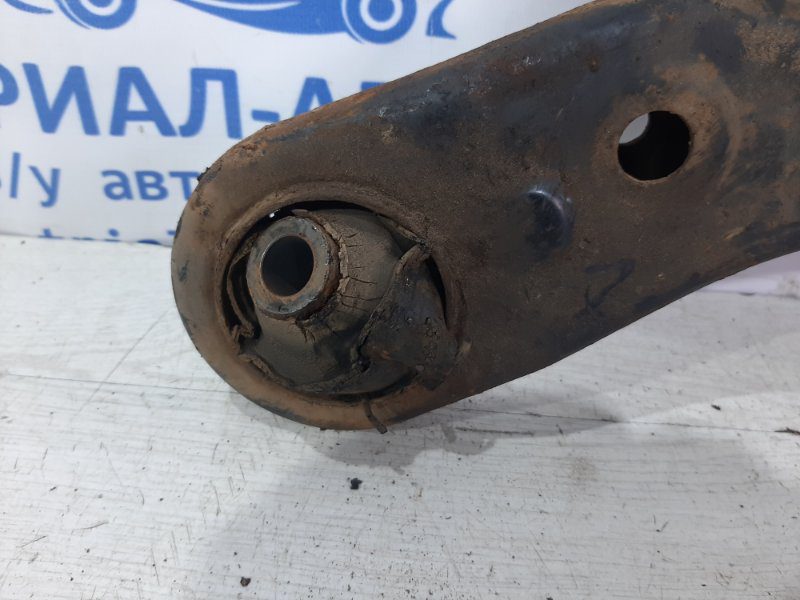 Рычаг правый Toyota RAV 4 2005-2012 4806842050 (Арт. 25031) Рычаг правый Toyota RAV 4 2005-2012 4806842050 (Арт. 25031)