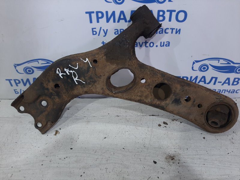 Рычаг правый Toyota RAV 4 2005-2012 4806842050 (Арт. 25031) Рычаг правый Toyota RAV 4 2005-2012 4806842050 (Арт. 25031)