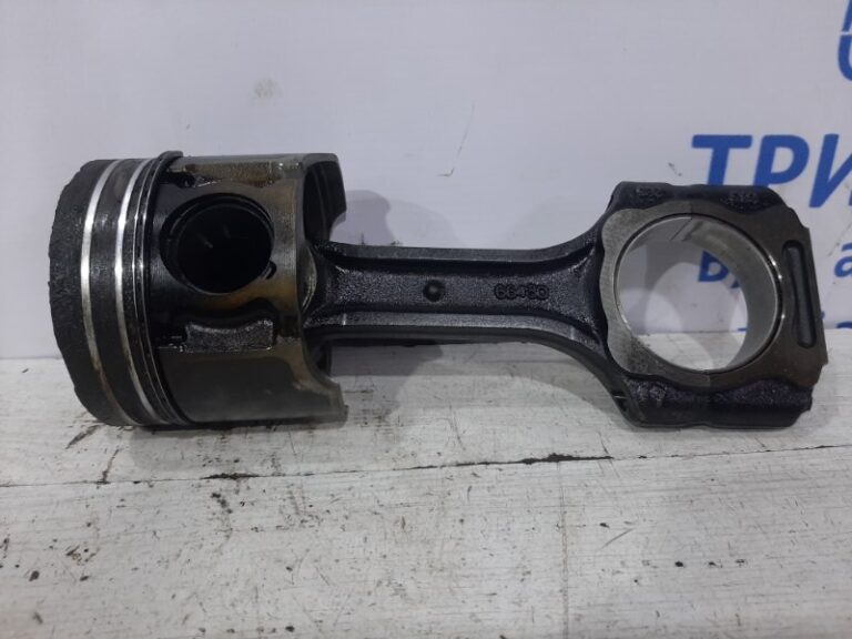 Поршень с шатуном SsangYong Rexton 2001-2012 6650300120 (Арт. 25036)