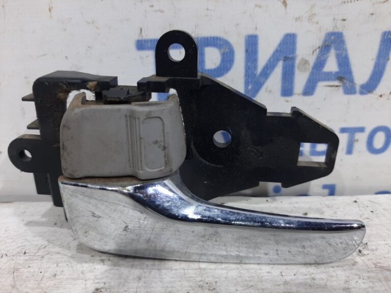 Ручка двери внутренняя левая Mitsubishi L200 2006-2015 MN105359 (Арт. 25796)