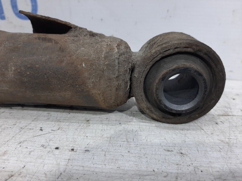 Амортизатор задний Toyota Prado 2002-2009 4853069535 (Арт. 25861) Амортизатор задний Toyota Prado 2002-2009 4853069535 (Арт. 25861)