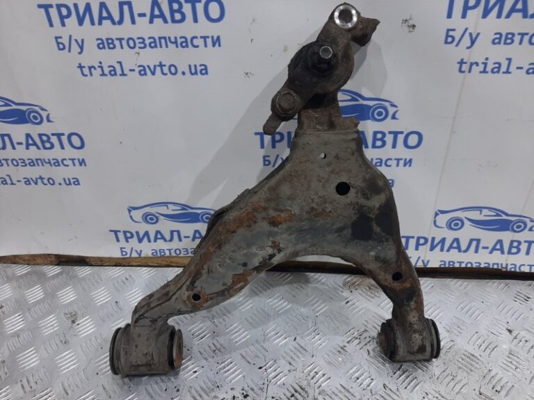 Рычаг передний нижний правый Toyota Prado 2002-2009 4806860010 (Арт. 26220)