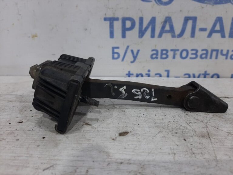 Ограничитель двери задний левый Toyota Avensis 2003-2009 6861005040 (Арт. 26432)