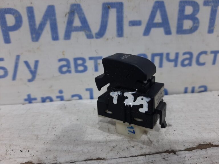 Кнопка стеклоподъемника Toyota Avensis 2003-2009 8481005050 (Арт. 26439)