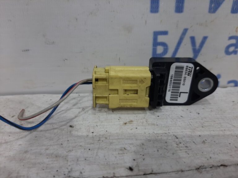 Датчик удара Toyota Avensis 2003-2009 8983405010 (Арт. 26508)
