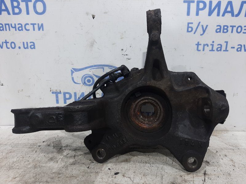 Кулак поворотный правый со ступицей Renault Megane 2008-2016 400140080R (Арт. 26668) Кулак поворотный правый со ступицей Renault Megane 2008-2016 400140080R (Арт. 26668)