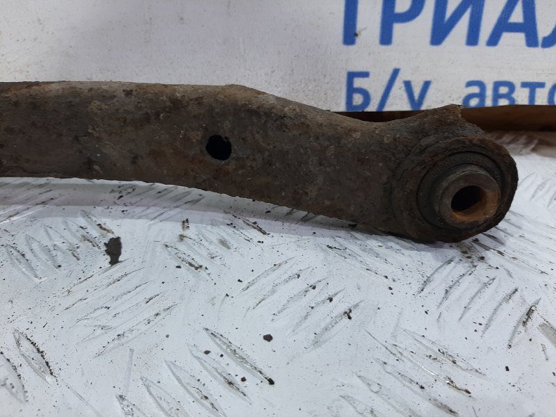 Рычаг задний поперечный верхний правый KIA Ceed 2006-2012 551001H000 (Арт. 26882) Рычаг задний поперечный верхний правый KIA Ceed 2006-2012 551001H000 (Арт. 26882)