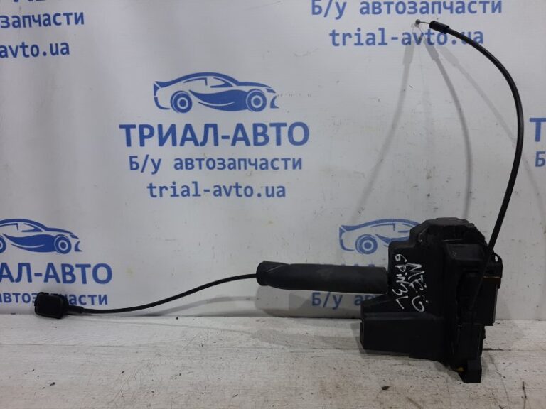 Замок двери задний левый Renault Megane 2008-2016 825030029R (Арт. 26950)