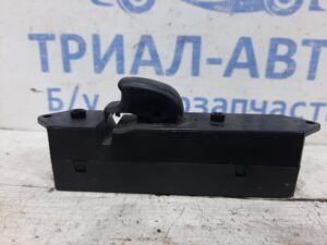Кнопка стеклоподъемника Mitsubishi Pajero Sport 1996-2008 MR194819 (Арт. 26991)