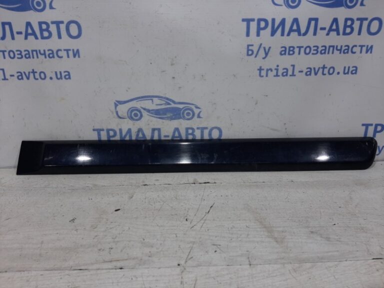 Накладка двери Mitsubishi Pajero Sport 1996-2008 MR462931 (Арт. 27019)