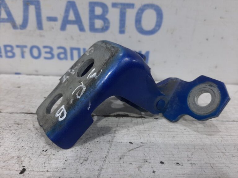 Петля двери задней правой верхняя Renault Megane 2008-2016 804000017R (Арт. 27069)