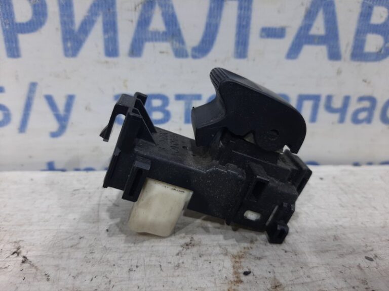 Кнопка стеклоподъемника Toyota RAV 4 2005-2012 8481052030 (Арт. 27264)