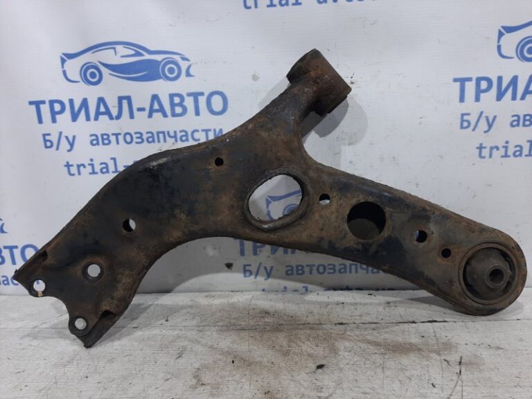 Рычаг правый Toyota RAV 4 2005-2012 4806842050 (Арт. 27308)