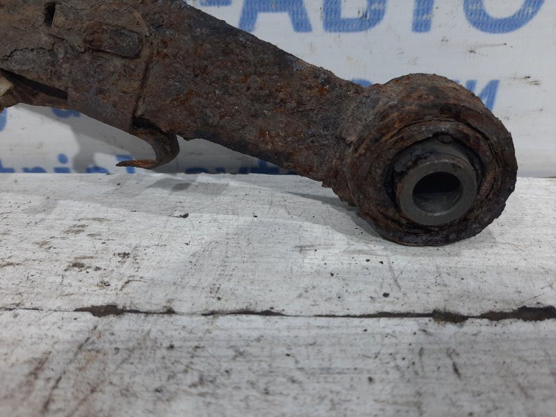 Рычаг задний поперечный верхний правый Toyota RAV 4 2005-2012 4877042040 (Арт. 27360) Рычаг задний поперечный верхний правый Toyota RAV 4 2005-2012 4877042040 (Арт. 27360)