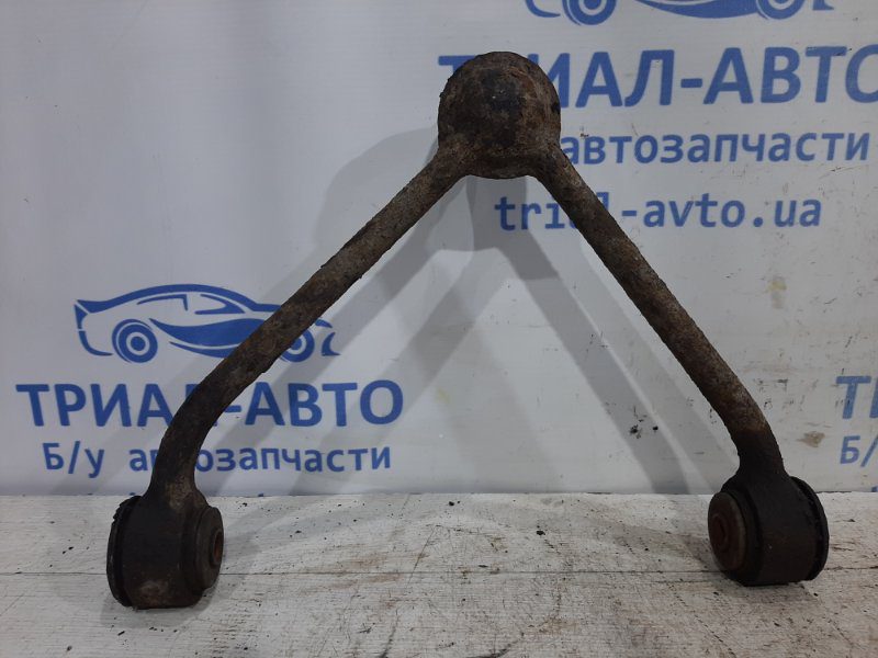 Рычаг передний верхний правый SsangYong Kyron 2004-2017 4440209001 (Арт. 27386) Рычаг передний верхний правый SsangYong Kyron 2004-2017 4440209001 (Арт. 27386)