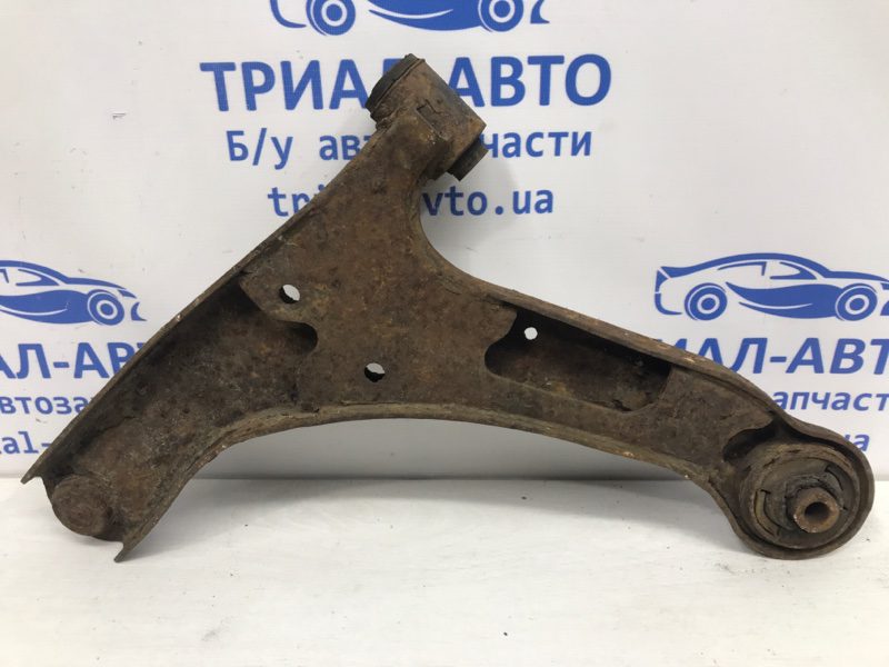 Рычаг правый Suzuki Grand Vitara 2005-2016 4520165J00 (Арт. 3845) Рычаг правый Suzuki Grand Vitara 2005-2016 4520165J00 (Арт. 3845)