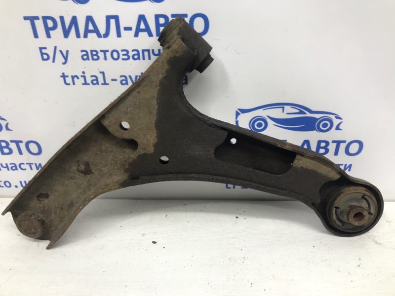 Рычаг правый Suzuki Grand Vitara 2005-2016 4520165J00 (Арт. 3846) Рычаг правый Suzuki Grand Vitara 2005-2016 4520165J00 (Арт. 3846)
