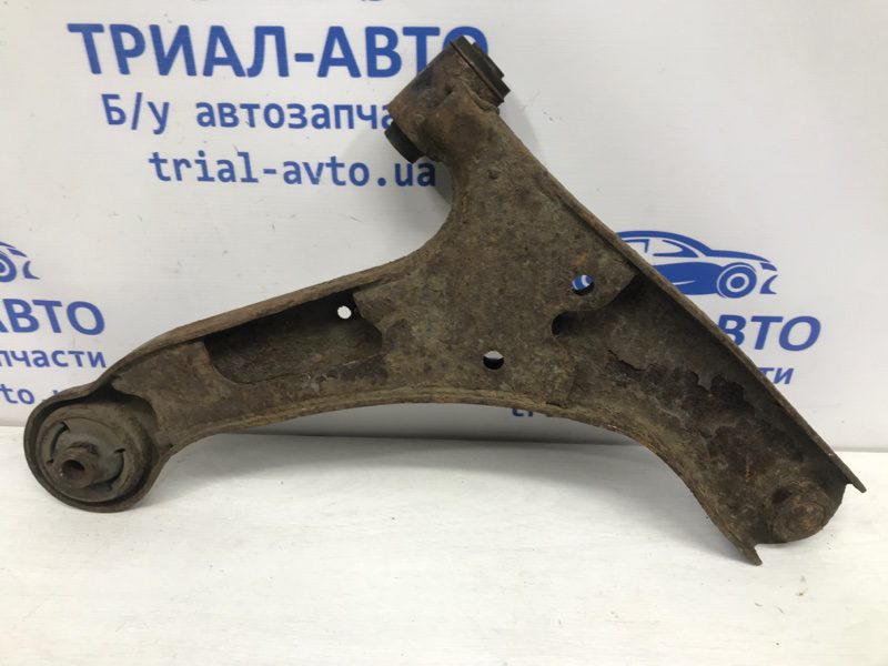 Рычаг левый Suzuki Grand Vitara 2005-2016 4520265J00 (Арт. 3837) Рычаг левый Suzuki Grand Vitara 2005-2016 4520265J00 (Арт. 3837)