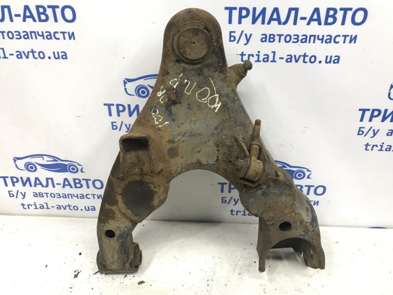 Рычаг передний нижний правый Toyota Land Cruiser 1998-2007 0 (Арт. 7522) Рычаг передний нижний правый Toyota Land Cruiser 1998-2007 0 (Арт. 7522)