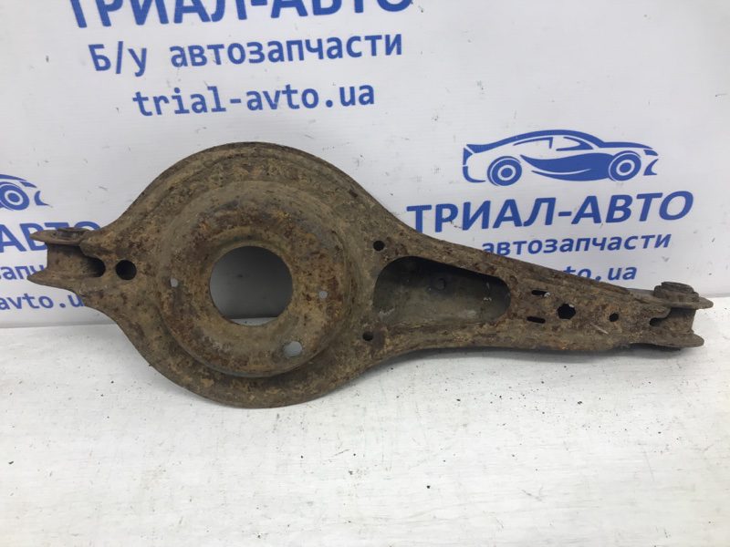 Рычаг задней подвески нижний поперечный (под пружину) Ford Focus 2010-2018 1894048 (Арт. 16228) Рычаг задней подвески нижний поперечный (под пружину) Ford Focus 2010-2018 1894048 (Арт. 16228)