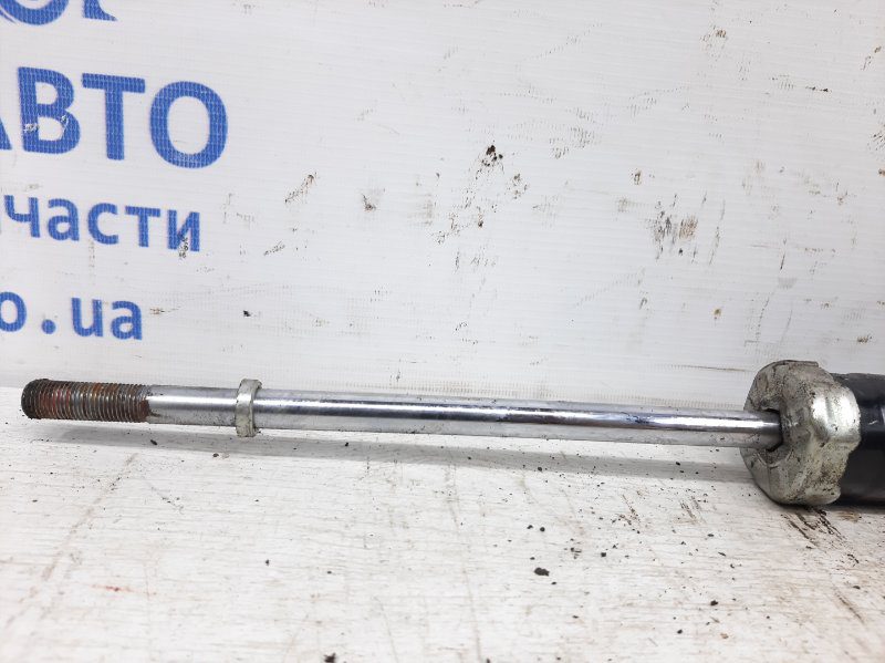 Амортизатор задний Toyota Avensis 2009-2018 4853005370 (Арт. 28953) Амортизатор задний Toyota Avensis 2009-2018 4853005370 (Арт. 28953)