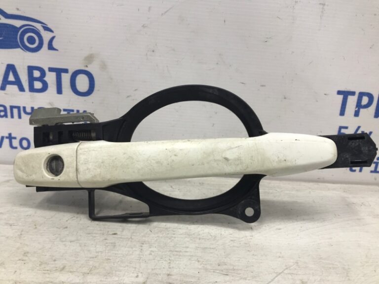 Ручка двери внешняя передняя правая Mitsubishi Outlander 2012-2021 5716A014WA (Арт. 29510)