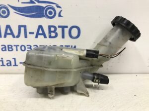 Бачок главного тормозного цилиндра Mitsubishi Lancer 2007-2017 MR403657 (Арт. 29635)