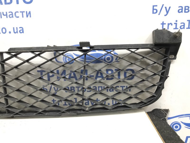 Решетка бампера центральная Suzuki Grand Vitara 2005-2016 7172165J00 (Арт. 29776) Решетка бампера центральная Suzuki Grand Vitara 2005-2016 7172165J00 (Арт. 29776)