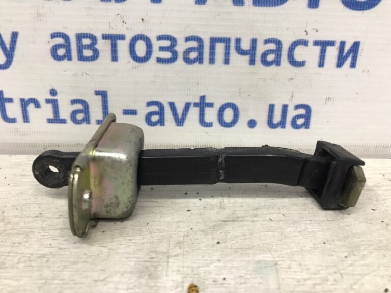 Ограничитель двери передний правый Mitsubishi Pajero Sport 1996-2008 MR503535 (Арт. 30010)