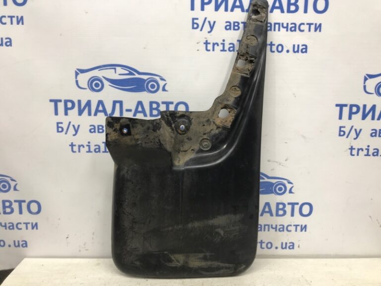 Брызговик передний Mitsubishi Pajero Sport 1996-2008 MR109282 (Арт. 30057)