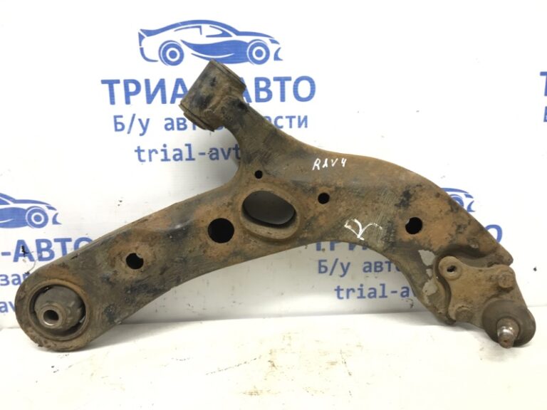 Рычаг правый Toyota RAV 4 2005-2012 4806842051 (Арт. 30283)