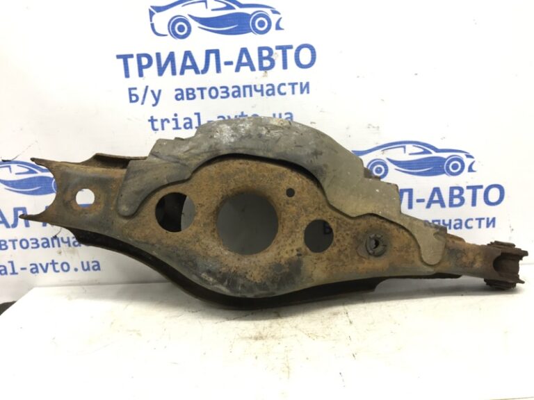 Рычаг задней подвески нижний поперечный (под пружину) Toyota RAV 4 2005-2012 4876042010 (Арт. 30288)
