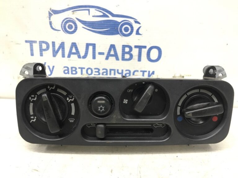 Блок управления кондиционером Mitsubishi Pajero Sport 1996-2008 MR360556 (Арт. 30344)