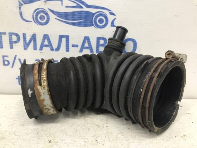 Патрубок воздушного фильтра Toyota RAV 4 2005-2012 1788026020 (Арт. 30358)
