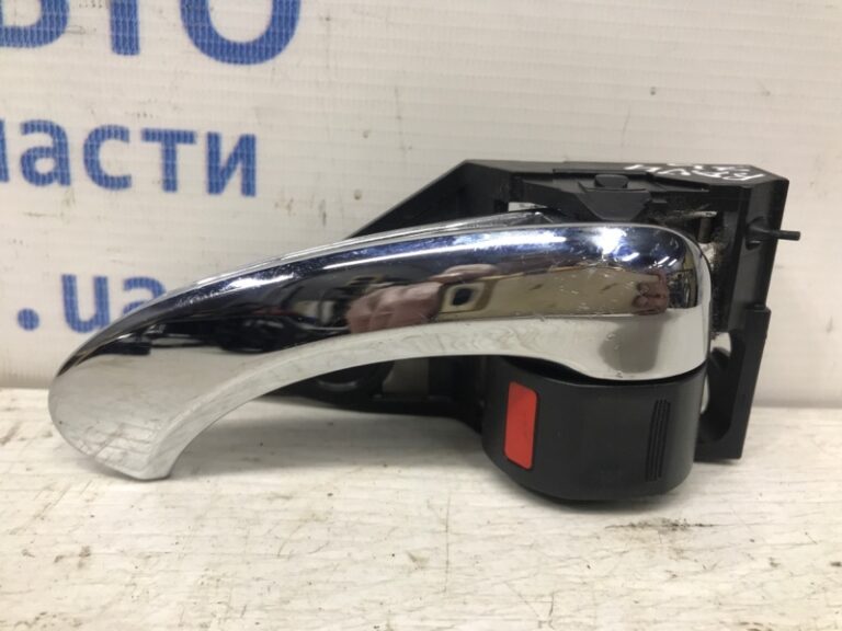 Ручка двери внутренняя левая Toyota RAV 4 2005-2012 6920633100B0 (Арт. 30371)