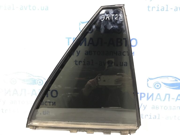 Стекло двери задней правой (форточка) Toyota Avensis 2003-2009 6818805050 (Арт. 30588)