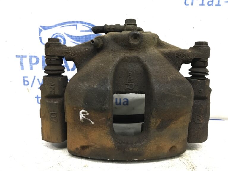 Суппорт передний правый Toyota Avensis 2009-2018 4773005110 (Арт. 30901)