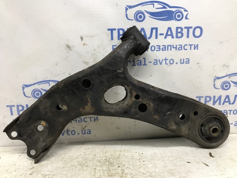 Рычаг правый Toyota Avensis 2009-2018 4806905090 (Арт. 30959) Рычаг правый Toyota Avensis 2009-2018 4806905090 (Арт. 30959)