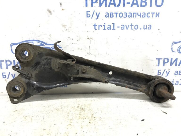 Рычаг задней подвески продольный правый Toyota Avensis 2009-2018 4876002011 (Арт. 30963)