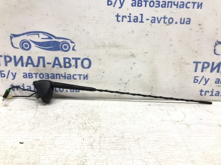 Антенна Toyota Avensis 2003-2009  (Арт. 31183)