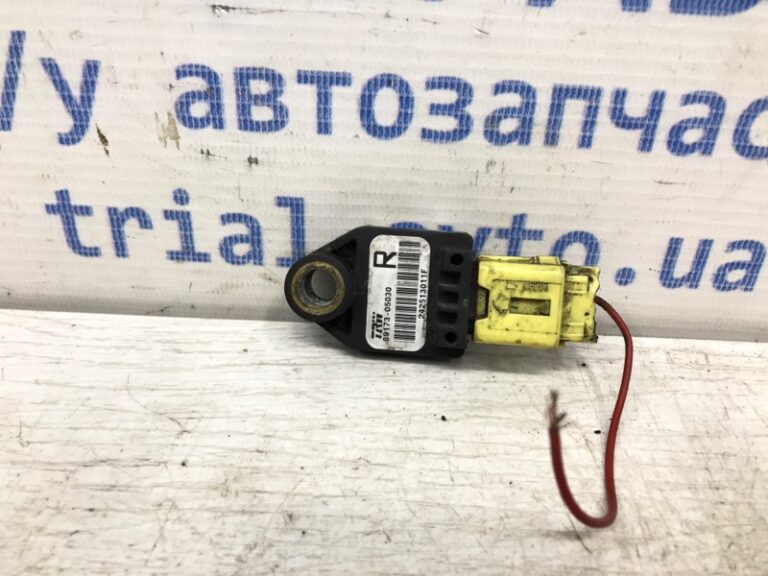 Датчик удара (AIRBAG) Toyota Avensis 2009-2018 8917305030 (Арт. 31308)