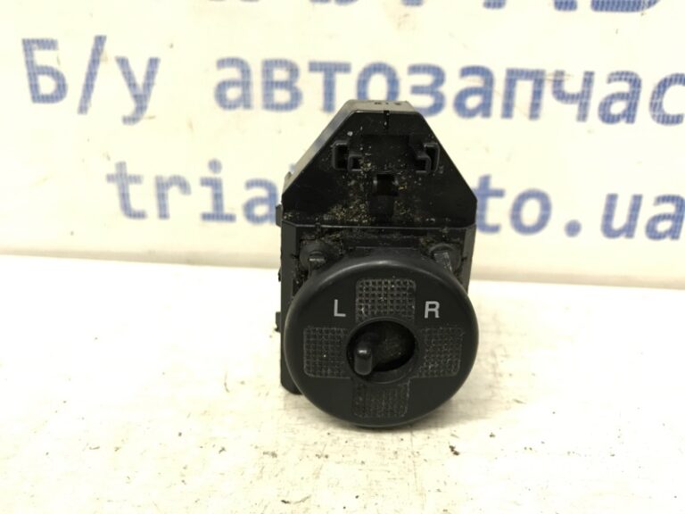 Корректор зеркал Hyundai Tucson 2004-2009 935702E205LM (Арт. 31837)