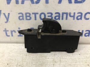 Кнопка стеклоподъемника Mitsubishi L200 2006-2015 MR587957 (Арт. 31922)