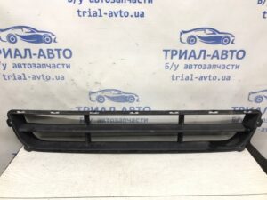 Решетка бампера центральная KIA Ceed 2006-2012 86522-1H000 (Арт. 31978)