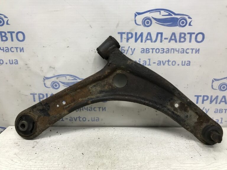Рычаг правый Mitsubishi Outlander 2007-2012 4013A010 (Арт. 32691)