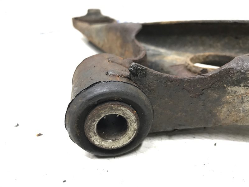 Рычаг правый Mitsubishi Outlander 2007-2012 4013A010 (Арт. 32691) Рычаг правый Mitsubishi Outlander 2007-2012 4013A010 (Арт. 32691)