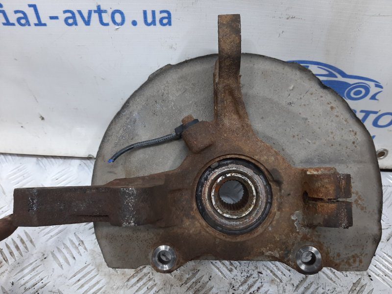 Кулак поворотный правый со ступицей Mitsubishi Lancer 2007-2017 3870A012 (Арт. 33442) Кулак поворотный правый со ступицей Mitsubishi Lancer 2007-2017 3870A012 (Арт. 33442)