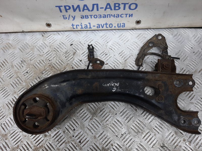 Рычаг задней подвески продольный правый Hyundai Santa fe 2012-2019 552802W150 (Арт. 33507) Рычаг задней подвески продольный правый Hyundai Santa fe 2012-2019 552802W150 (Арт. 33507)
