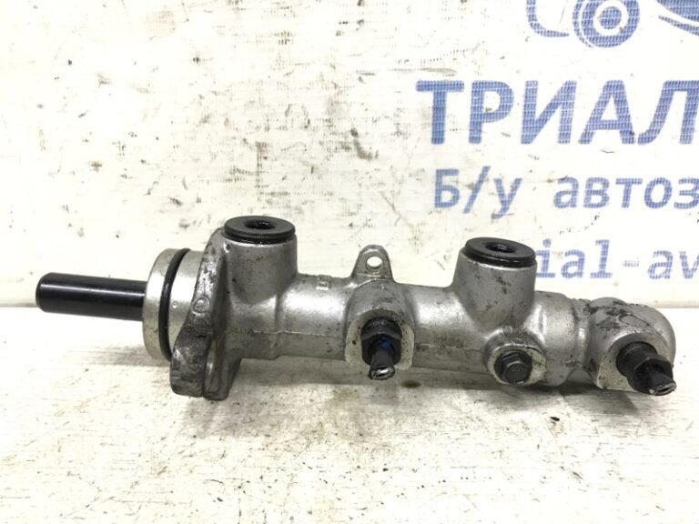 Тормозной цилиндр главный Hyundai I30 2007-2012 585101H200 (Арт. 33714)