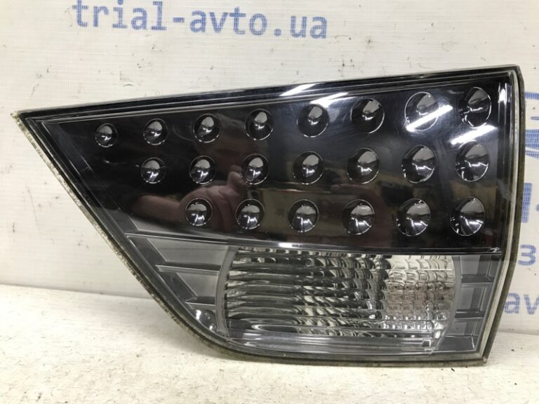 Фонарь задний внутренний правый Mitsubishi Outlander 2007-2012 8331A166 (Арт. 33923)